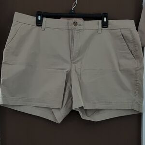 Old Navy Women's Tan Cargo Shorts